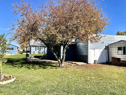 305 W Grant St, Lostant, IL 61334 photo 30
