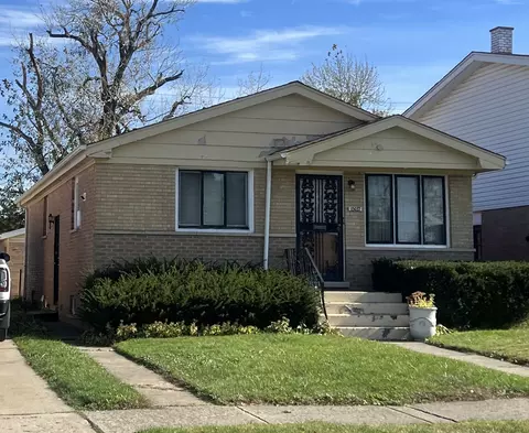 15037 Seeley Ave, Harvey, IL 60426
