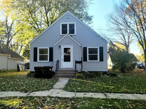 706 Locust St, Prophetstown, IL 61277