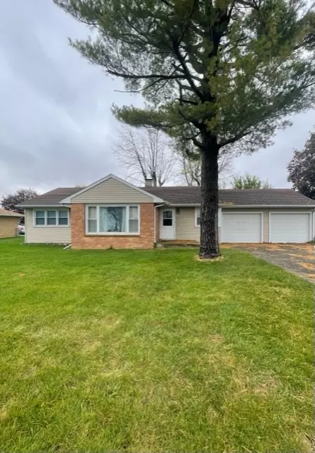 310 Columbus Rd, Streator, IL 61364