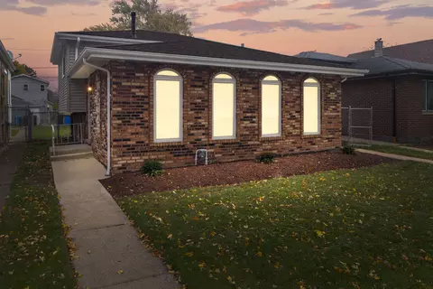 10119 S Princeton Ave, Chicago, IL 60628