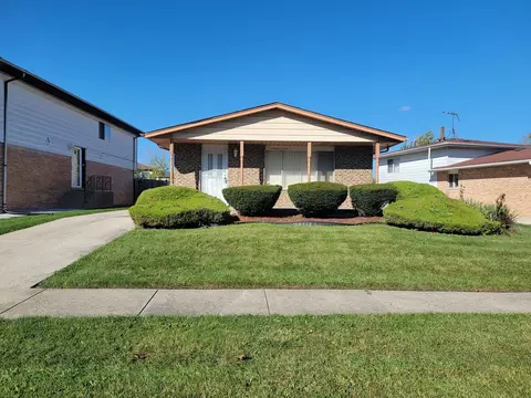18112 Ravisloe Ter, Country Club Hills, IL 60478