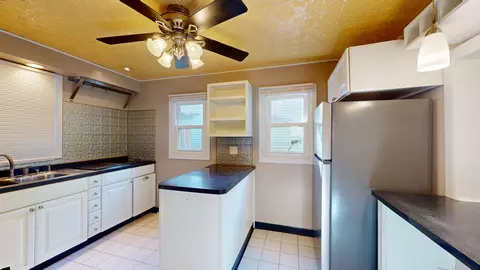 314 Royal Ct, Champaign, IL 61821 photo 7