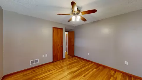 314 Royal Ct, Champaign, IL 61821 photo 11