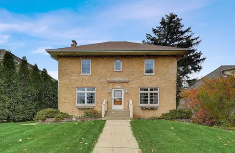 1348 Walnut St, Western Springs, IL 60558