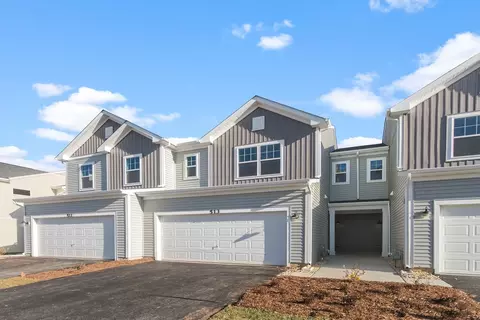 513 Comstock Rd, South Elgin, IL 60177