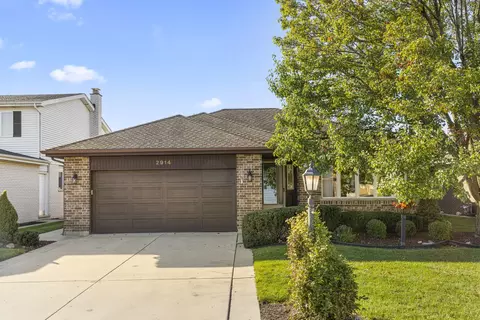 2914 Becket Ave, Westchester, IL 60154