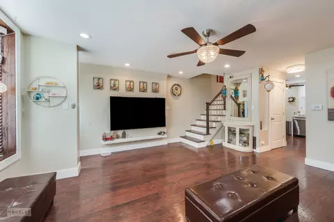 2039 Pine St #D, Des Plaines, IL 60018 photo 3