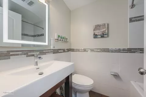 2039 Pine St #D, Des Plaines, IL 60018 photo 13