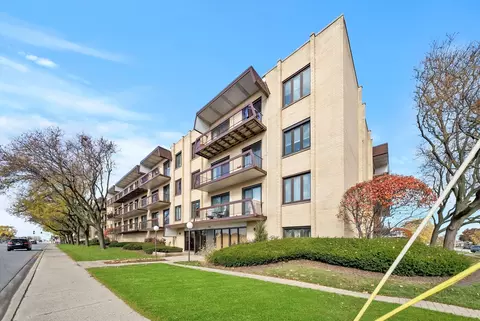 7710 W Dempster St #311, Morton Grove, IL 60053