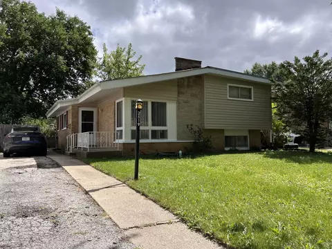 2519 N Jackson St, Waukegan, IL 60087