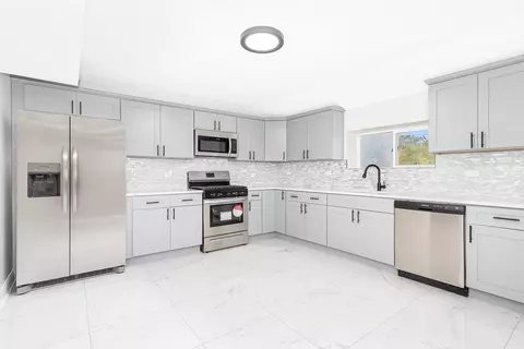 16161 Wolcott Ave, Markham, IL 60428 photo 3