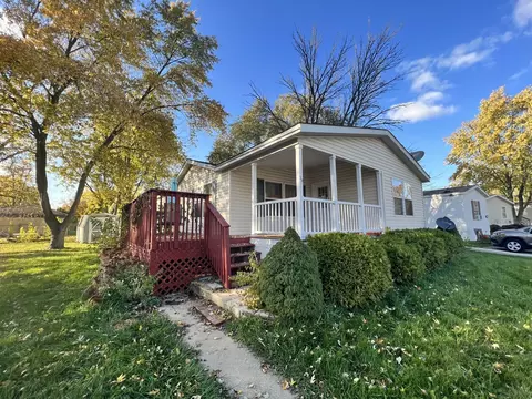 300 E Spencer St #30, Dwight, IL 60420