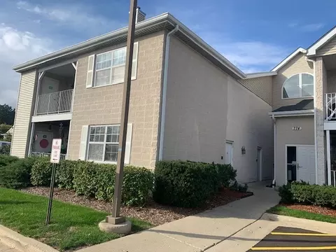 774 N Gary Ave #102, Carol Stream, IL 60188