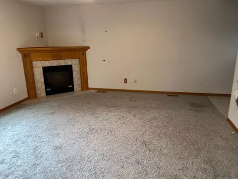 1221 Beacon Hill Ct, Normal, IL 61761 photo 13