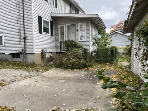 903 W College Ave, Normal, IL 61761 photo 33