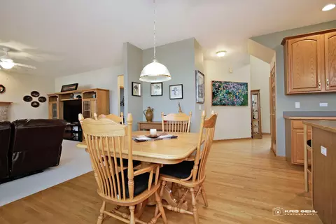 2403 Eisenhower Blvd, Mchenry, IL 60051 photo 9
