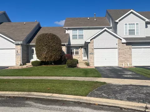 5320 Crosswind Dr, Richton Park, IL 60471