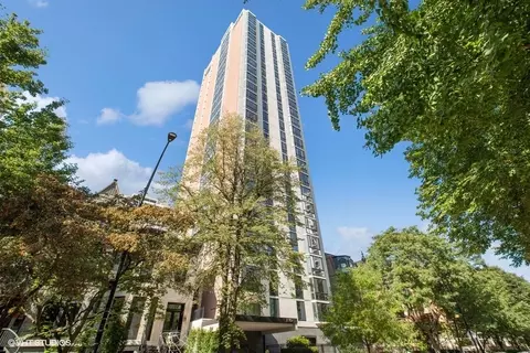 1530 N Dearborn Pkwy #17N, Chicago, IL 60610