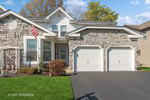 1056 Dartmouth Dr, Bartlett, IL 60103