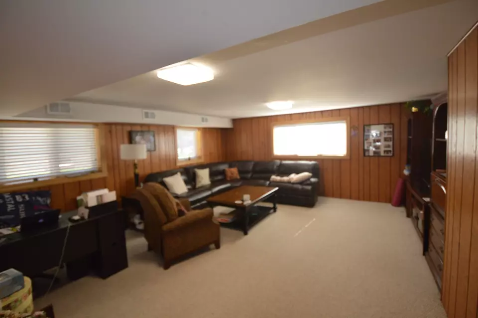  7632 Palma Ln, Morton Grove, IL 60053 photo 13