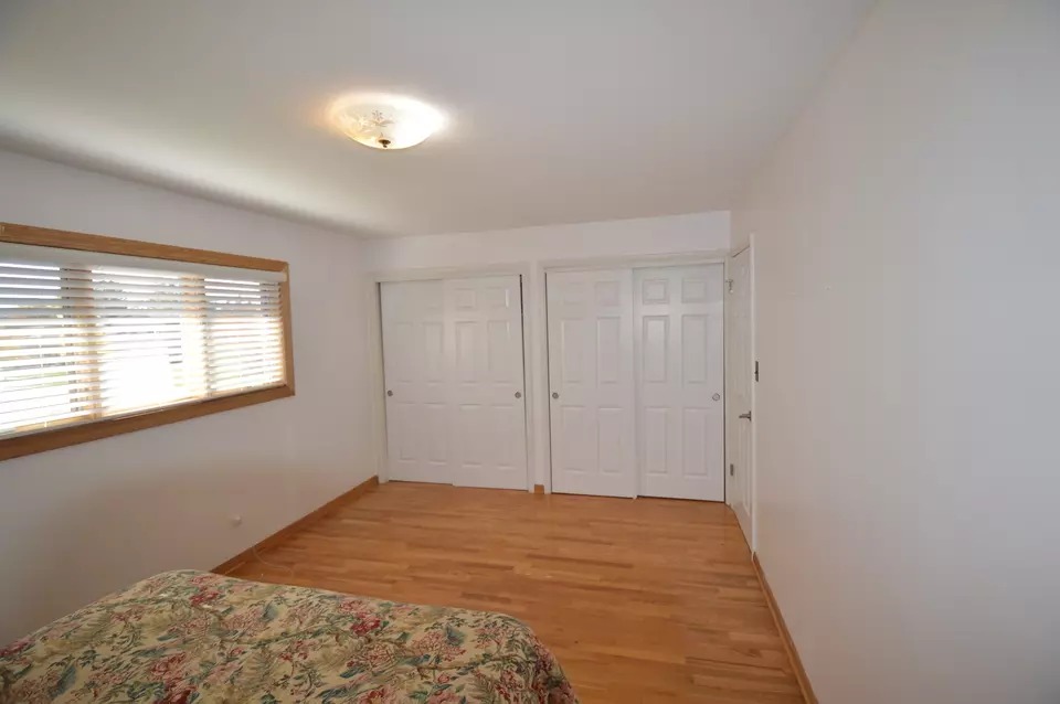  7632 Palma Ln, Morton Grove, IL 60053 photo 11