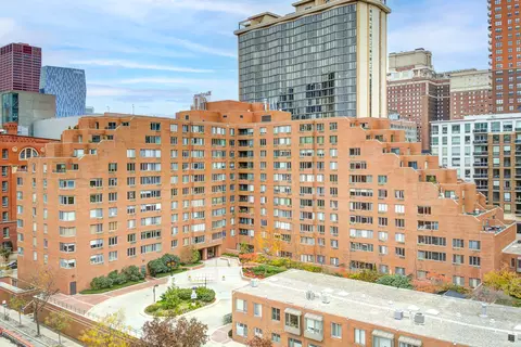 801 S Plymouth Ct #108, Chicago, IL 60605