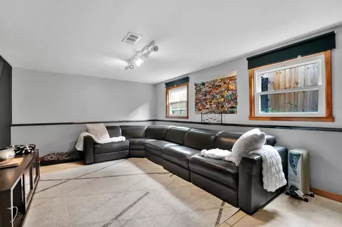 626 W Lake Manor Dr, Addison, IL 60101 photo 28