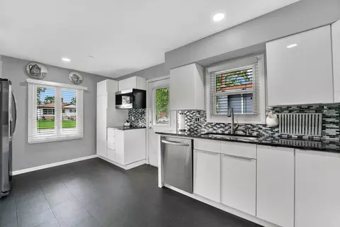 626 W Lake Manor Dr, Addison, IL 60101 photo 11