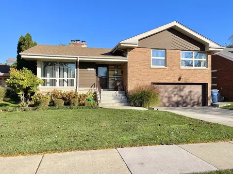 9211 S Francisco Ave, Evergreen Park, IL 60805