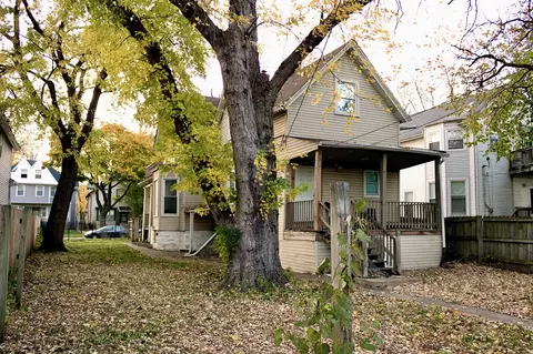 747 N Pine Ave, Chicago, IL 60644 photo 3