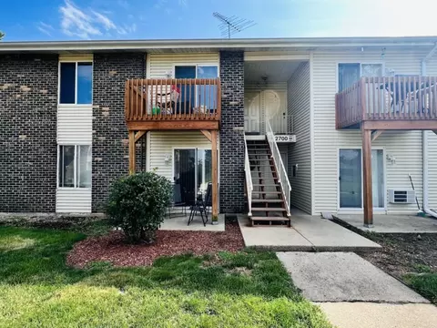 2700 Light Rd #103, Oswego, IL 60543