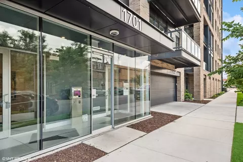 1701 W Webster Ave #609, Chicago, IL 60614