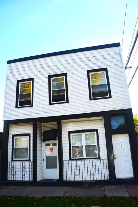 7208 Harvard St, Forest Park, IL 60130