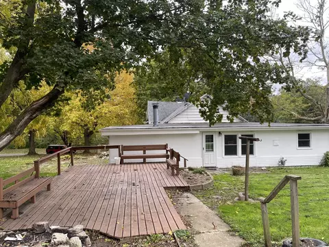 320 E 5th St, Spring Valley, IL 61362 photo 3