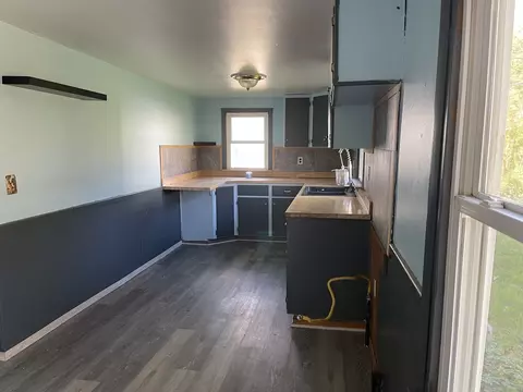 320 E 5th St, Spring Valley, IL 61362 photo 6