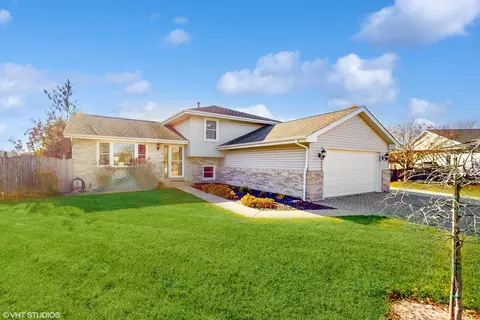 2001 Hastings Dr, Plainfield, IL 60586