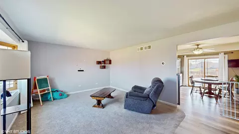 Living - 2001 Hastings Dr, Plainfield, IL 60586 photo 2 of 3