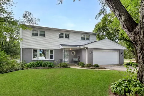 1500 E Geneva Rd, Wheaton, IL 60187