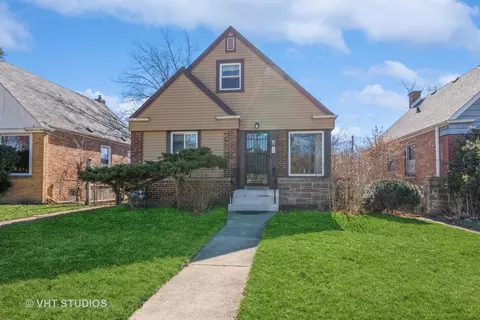 21 162nd Pl, Calumet City, IL 60409