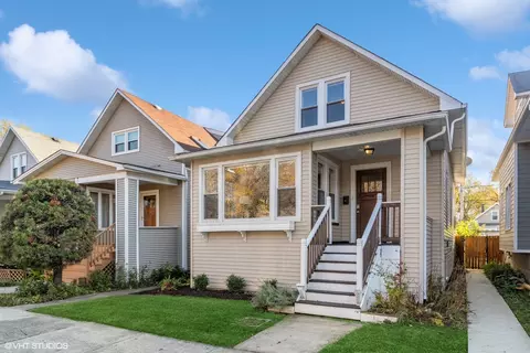 5215 W Warwick Ave, Chicago, IL 60641