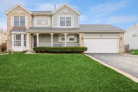 774 White Pine Cir, Lake In The Hills, IL 60156