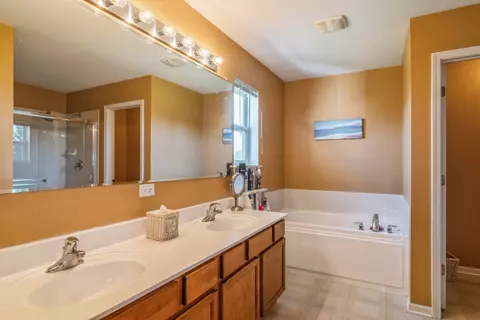3021 Cranston Ave, Elgin, IL 60124 photo 16