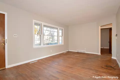 3005 Killarney Dr, Cary, IL 60013 photo 4