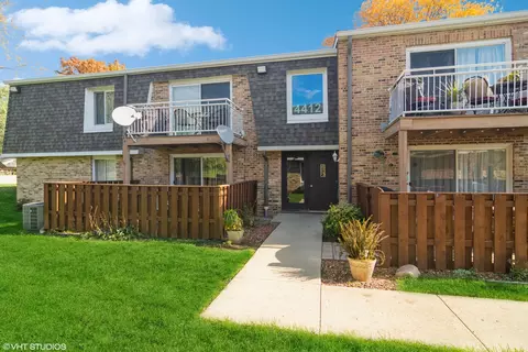 4412 Euclid Ave #1C, Rolling Meadows, IL 60008