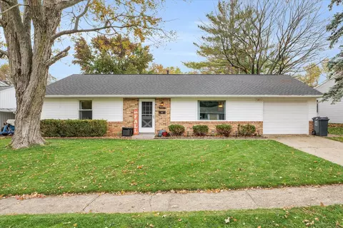 2005 E Vermont Ave, Urbana, IL 61802