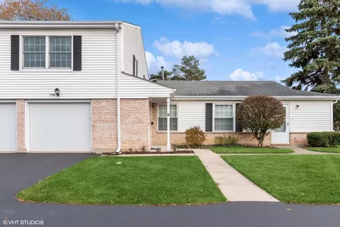 756 Gloucester Dr #0, Elk Grove Village, IL 60007