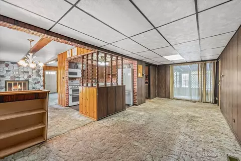 195 Washington Blvd, Hoffman Estates, IL 60169 photo 10