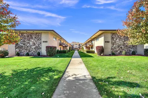 6138 S Kensington Ave #203, Countryside, IL 60525