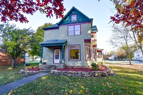 303 W Bennett St, Pontiac, IL 61764